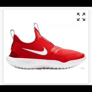 Grade School 1.5 boys play shoes